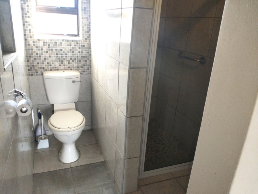 To Let 2 Bedroom Property for Rent in Aalwyndal Western Cape